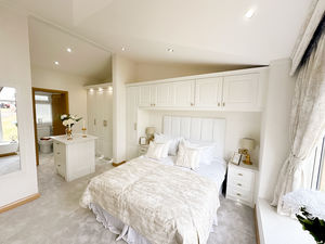 Photo 19- click for photo gallery